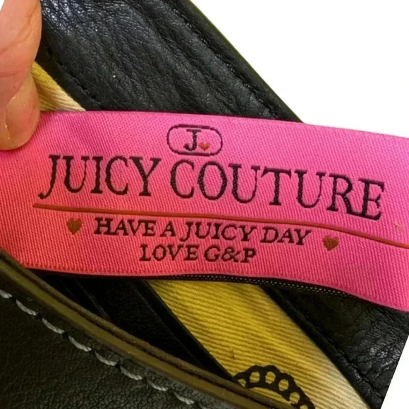 Juicy Couture Crossbody Bag Iconic Heart Lock Vintage Leather Black Brass Women - Picture 15 of 16